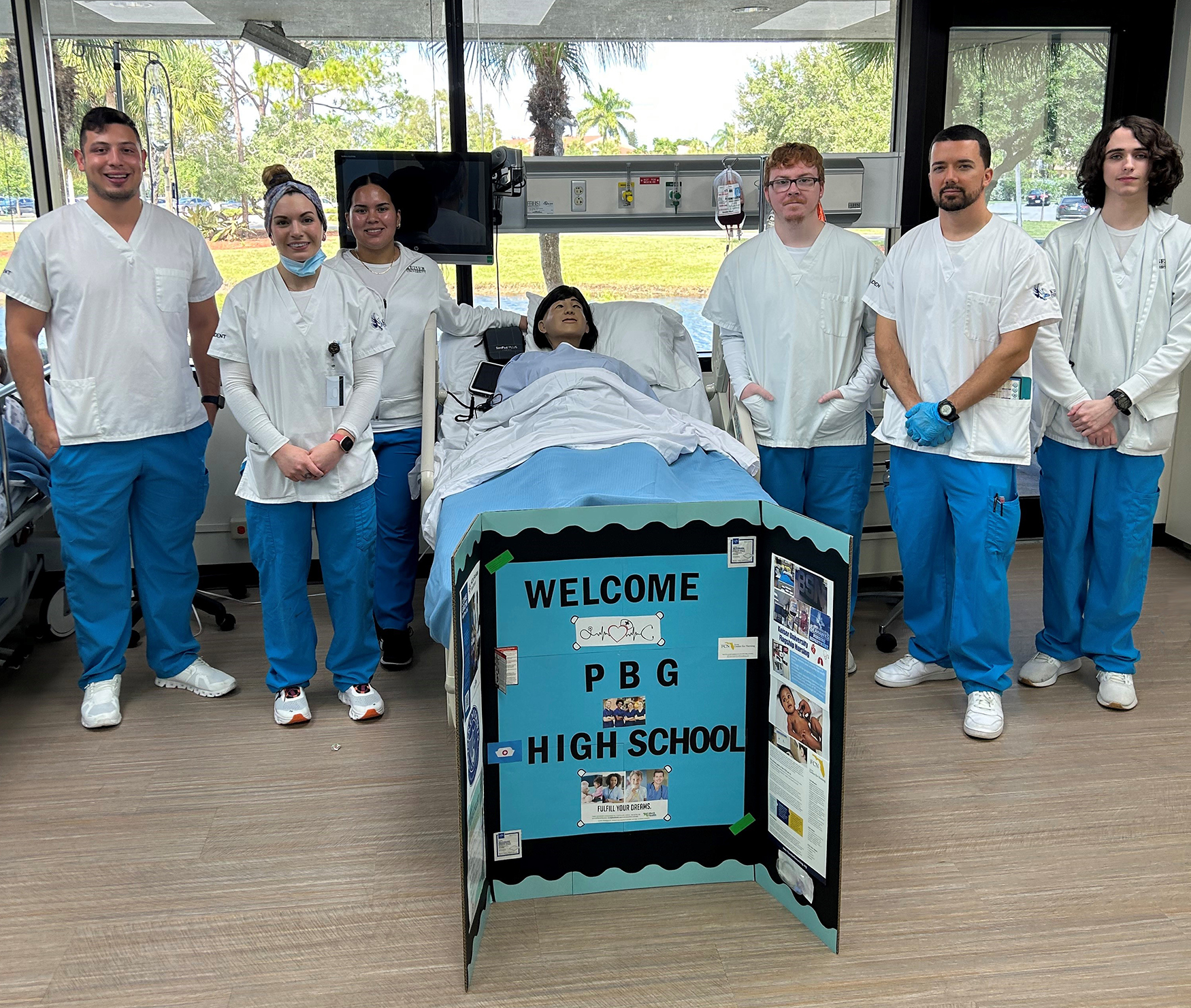 High School Students Enjoy 'A Day in the Life of a Nurse' - Seahawk Nation
